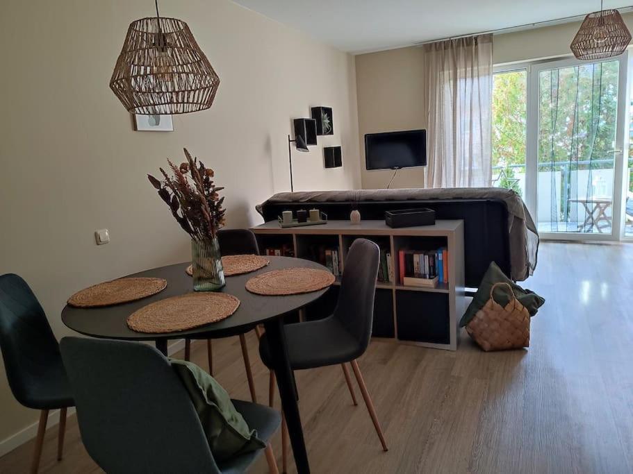 Gemuetliches Ferienapartment Mit Optionaler E-Ladesaeule Eichenzell Exterior foto